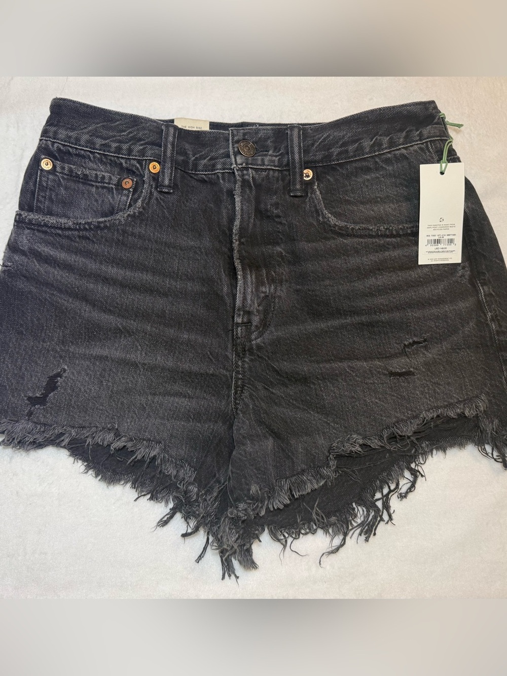 NWT AE77 High Rise Cut Off Denim Shorts. Size 28. Blavk.